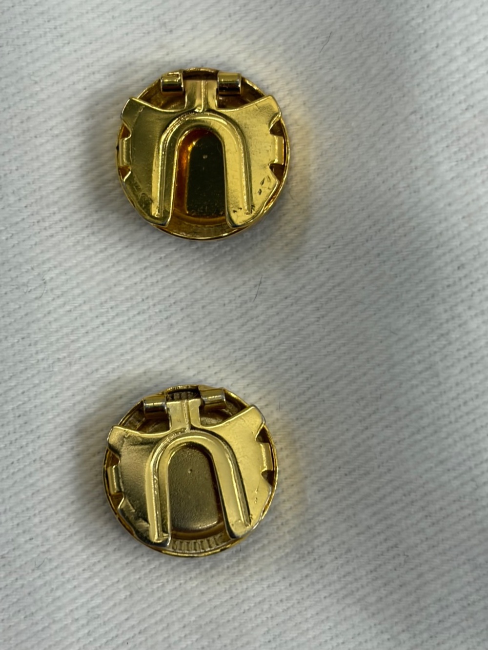 Shirt Button covers - Picture 2 of 3